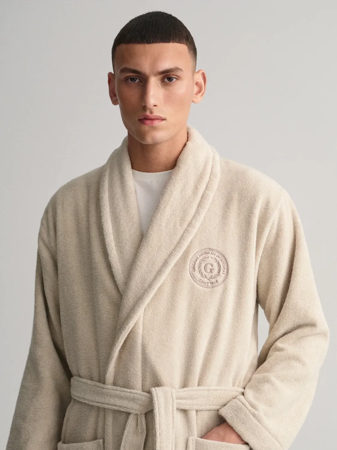 GANT CREST MORGENKÅPE - PUTTY